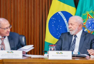 E aí, você viu a bomba que Trump jogou no nosso colo? Pois é, meu amigo. O ex-presidente dos EUA, Donald Trump,